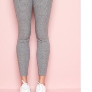 Brandy Melville Jaycee soft leggings